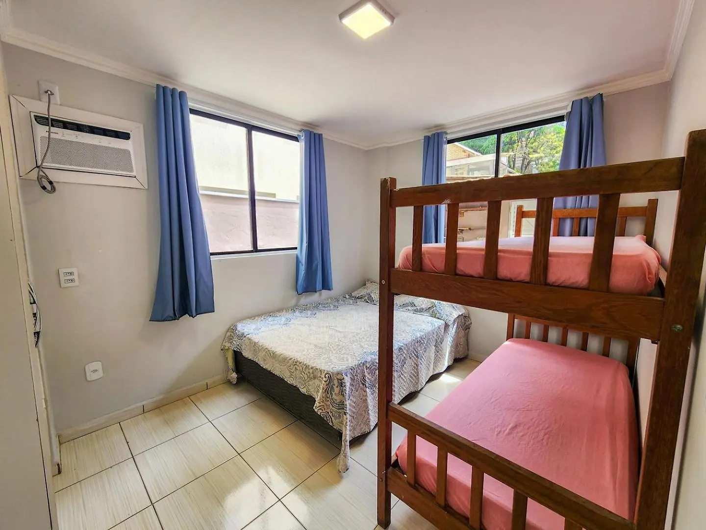 Apto El Shadday 150M Do Mar Apto 100 Terreo Bombinhas Apartment